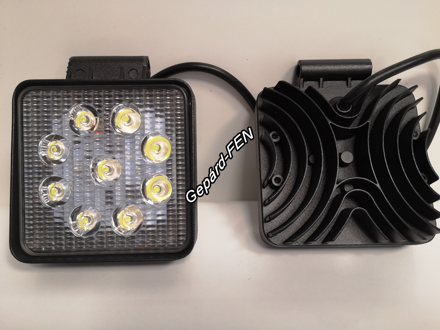 KS0027 SPOT. 9 Epistar ledes 27W,-os 2160 Lumen teljesítményű szúrófényű munkalámpa.12-24V. Méretei: 100x100x38mm. Aluminium házban, alul fém tartóval, cca:25 cm kábellal.IP68,- as vízállóság.