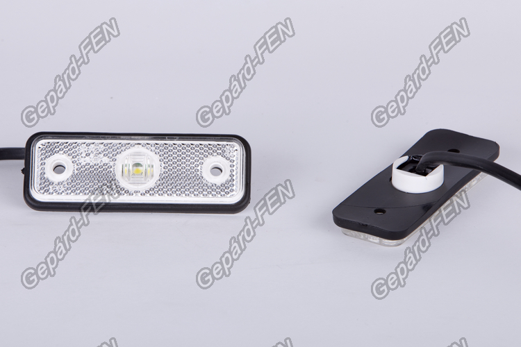 Szélességjelző 12-24V téglalap alakú fehér 2 LED-es +gumilap 102mm x 36mm (FT-4B LED)