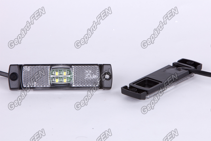 Szélességjelző 12-24V téglalap alakú sík hátoldalas fehér középen 4 LED-es 130mm x 32mm (FT-17B LED)