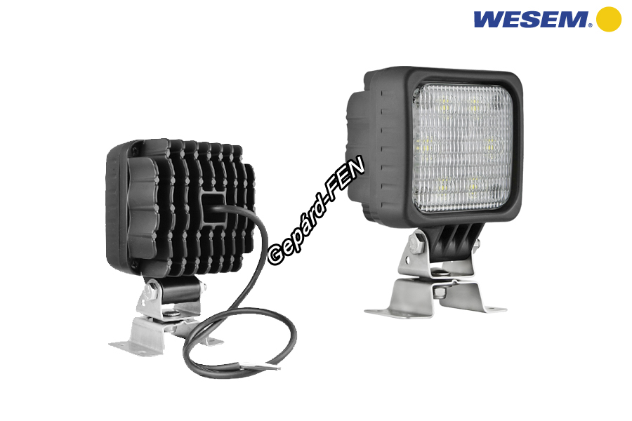 LED1.46820 Munkalámpa LED-s fekete műanyag ház 100mm x 100mm fehér üveg omega talp 12-24V 1500lm. IP67, IP69k.0,5 m kábellal.
