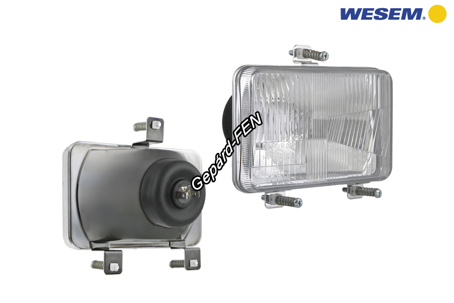 Fényszóróbetét Massey Ferguson traktorokhoz (helyzetjelző nélküli) H4 foglalattal 168x106x93 mm . Felül középen 1db,- alul 2 db fém felfogó fűllel. Alsó füleknél furattávolság: 100mm. RE.27011