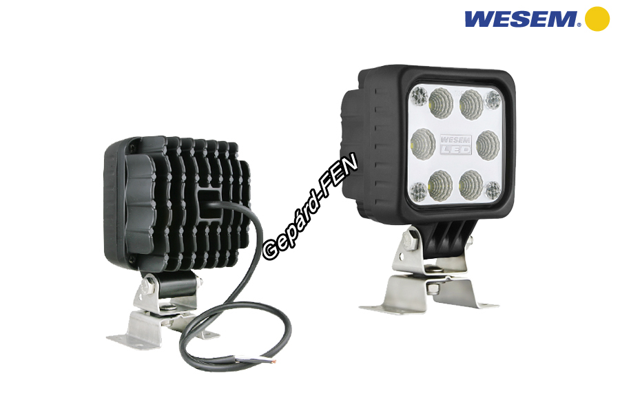 LED9B.53820. Extra nagyteljesítményű 6 LED,-es terítőfényű munkalámpa. 3000 Lumen!! 12-24V,-os kivitel.Omega tartó, 0,5 m kábel. Ennek a lámpának a 2500 Lumen,-es kivitele a : WES0386!