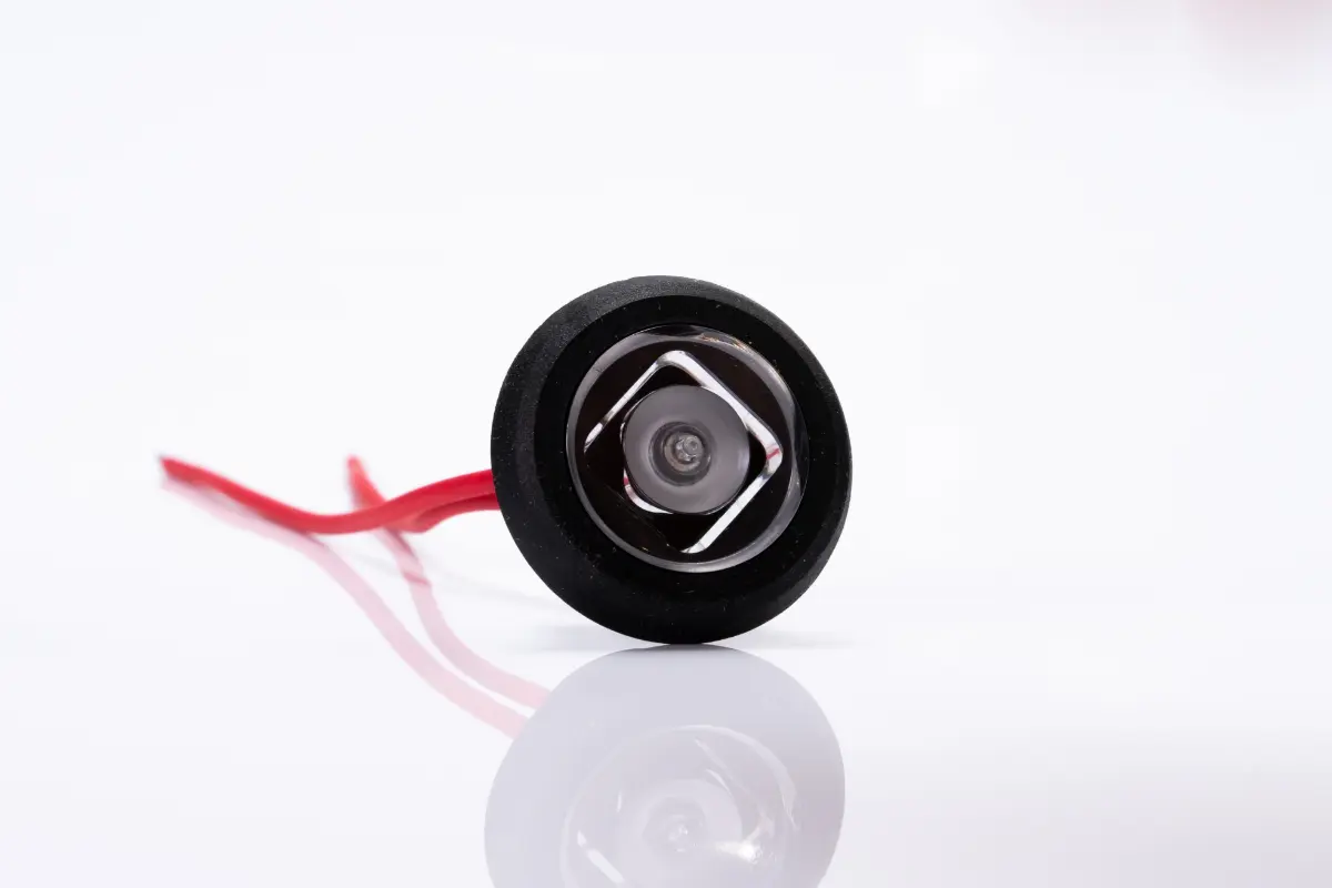 Külső dekor világítás, kis kerek PIROS, süllyesztett, 32mm átm., 0,15m kábel, 12-36V, FT-74 C