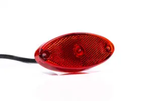 LED jelzőlámpa. piros reflektorral, 12-36V, 0,5m-es elektromos sugárral