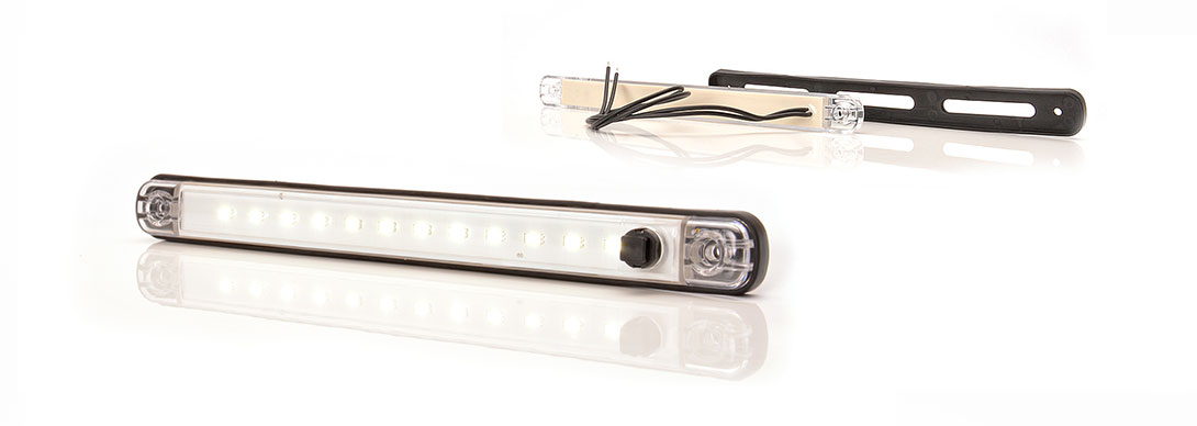 LW10 típuscsalád.729. 24V,-os hosszúkás csík alakú belső világítás. LAPOS kivitel. 12 LED,-es 3W , 285 Lumen teljesítmény. Kapcsolós (switch). Méretei: 238x21mm, vast.:11mm, furattáv.:212mm.