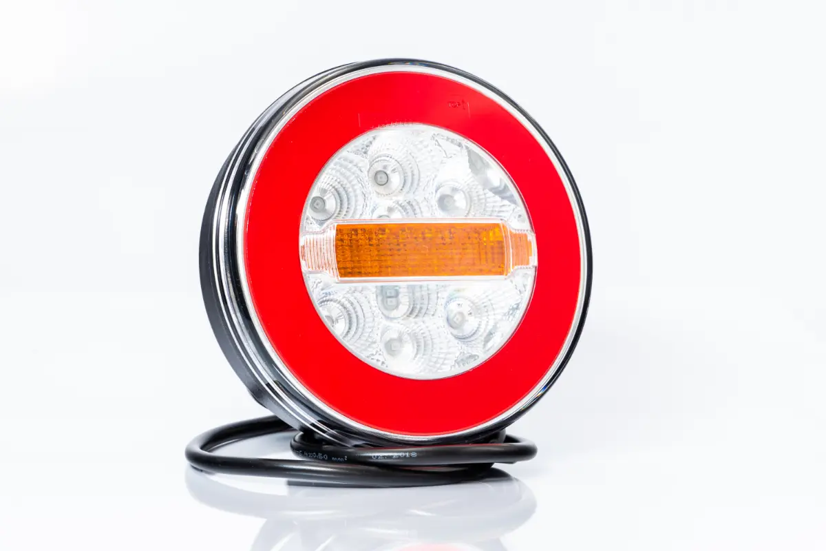 Univerzális hátsólámpa LED, 3 funkciós, kerek, 12V-24V